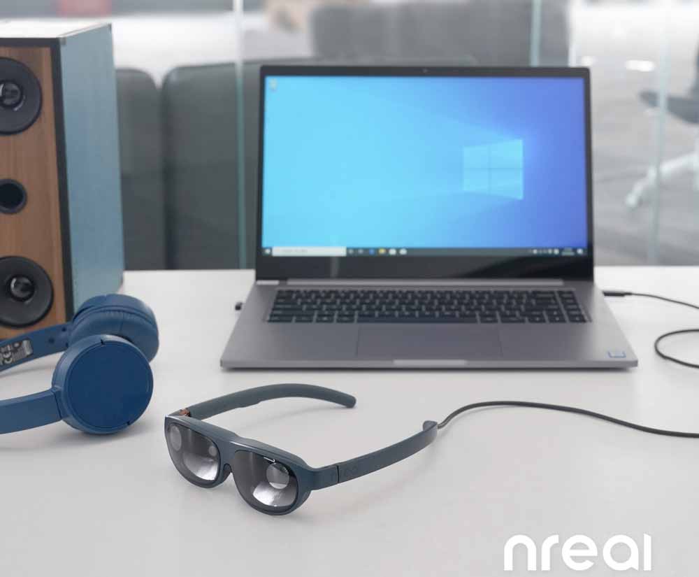 Nreal Mixed Reality Glasses PC Connection